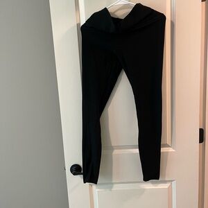 Black Lululemon leggings